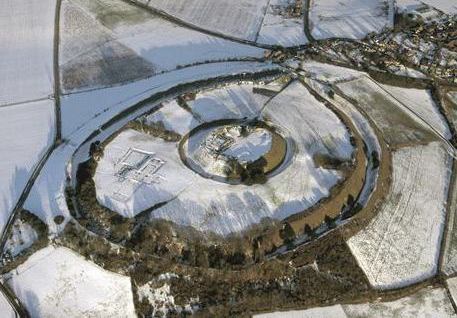 old-sarum-aerial-snow