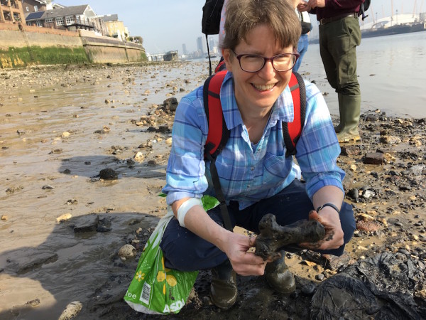 DW Thames Debbie