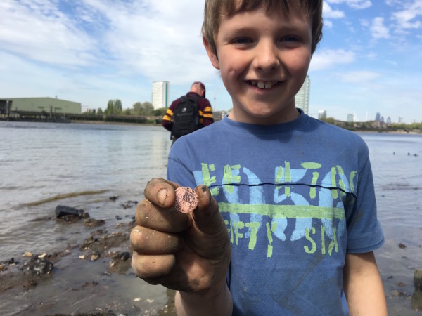 DW Thames Archie BEARE