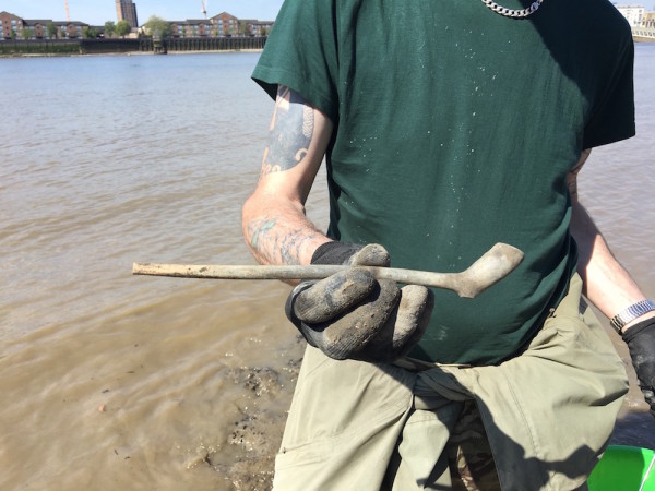 DW Thames Church Warden Pipe